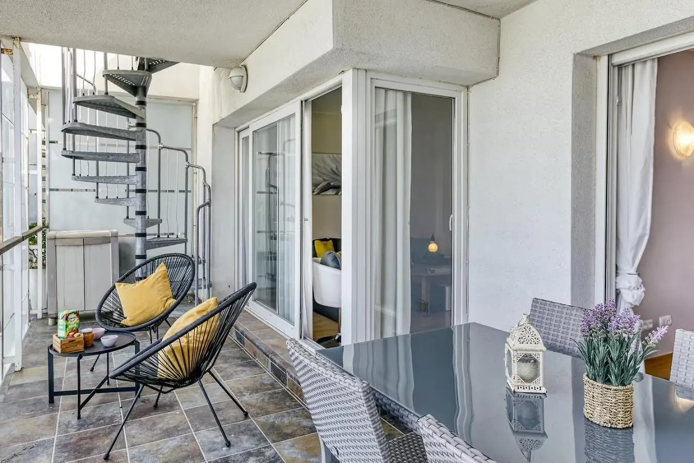 Atico Terraza Apartment Roses